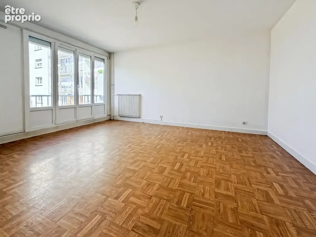 Appartement 1 pièce 33 m² · à Rosny-sous-Bois · 32,9 m² · 140 000 €