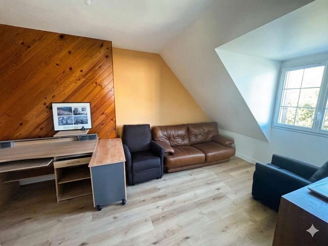 Maison à NOYAL-CHATILLON-SUR-SEICHE