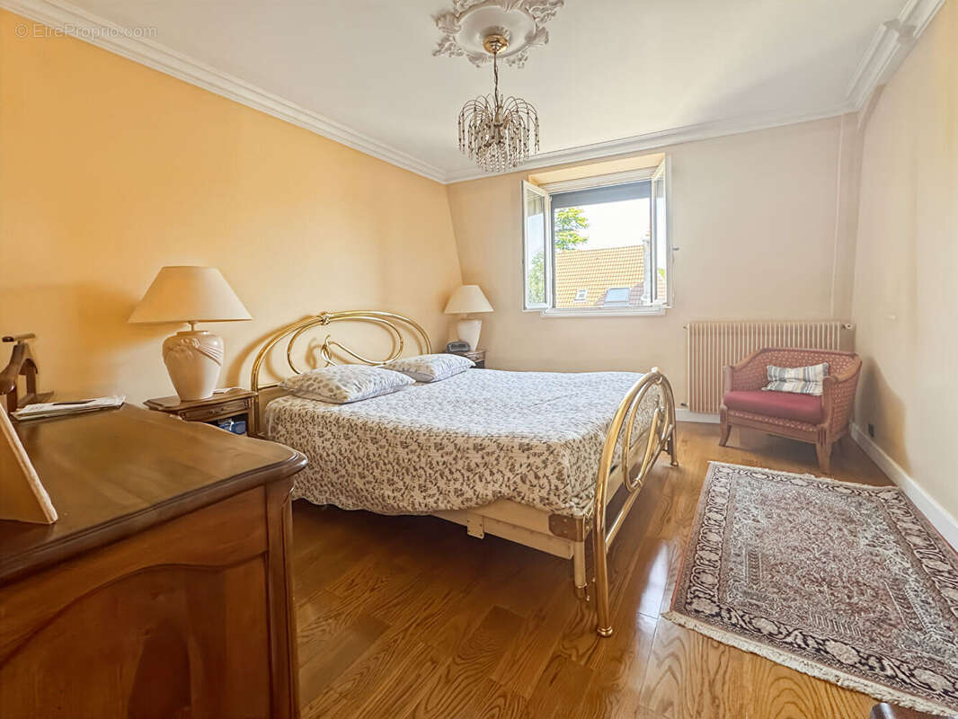 Maison à ROSNY-SOUS-BOIS