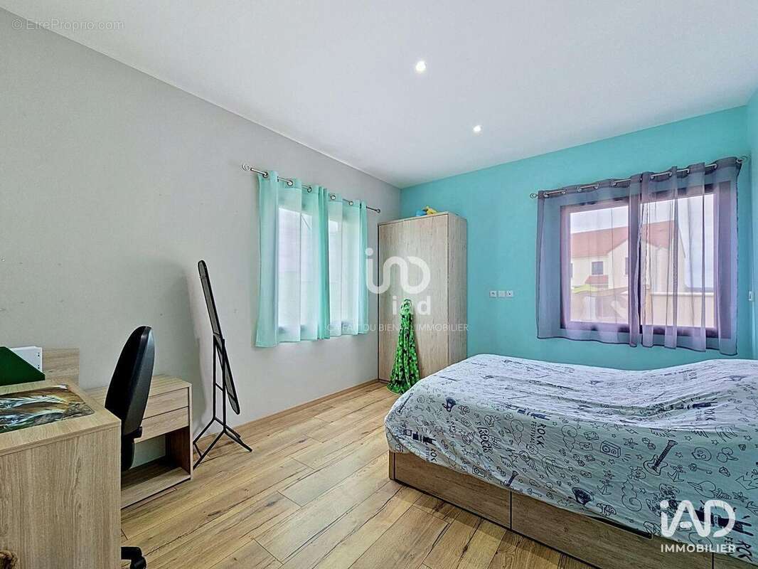 Maison 200 m² à Perdreauville  - photo 8