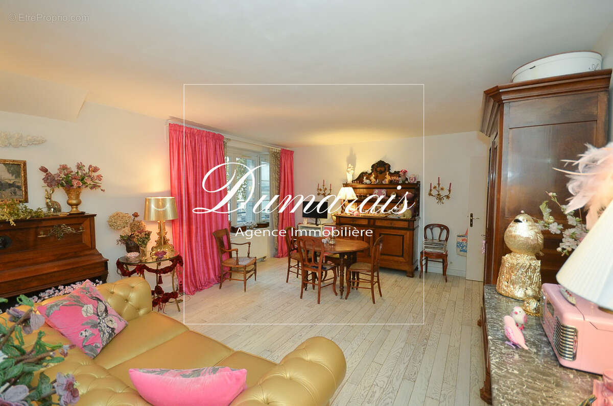 Appartement à PARIS-4E