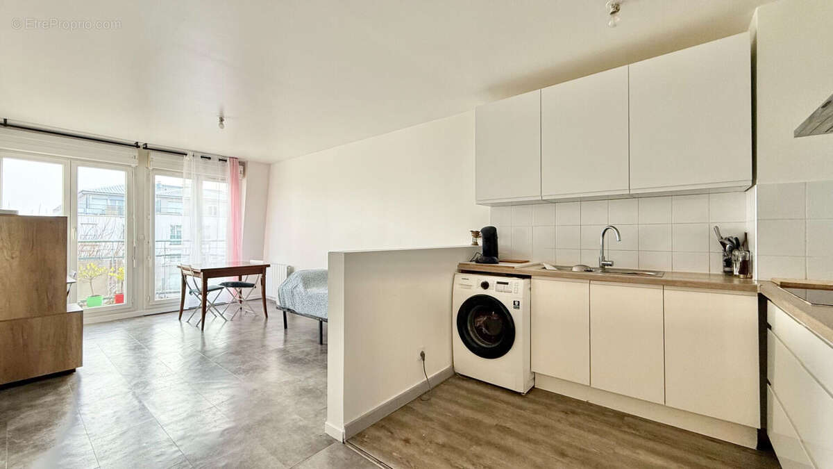 Appartement à CORBEIL-ESSONNES