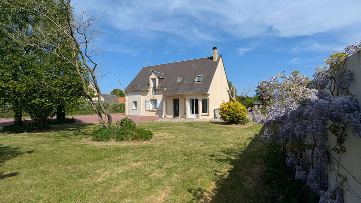 Maison à EROUDEVILLE