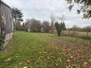Terrain à GENILLE