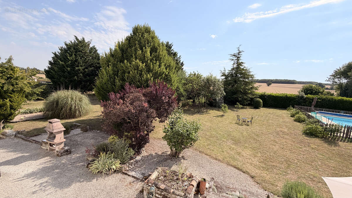 Jolie maison charentaise de caractère - photo 22