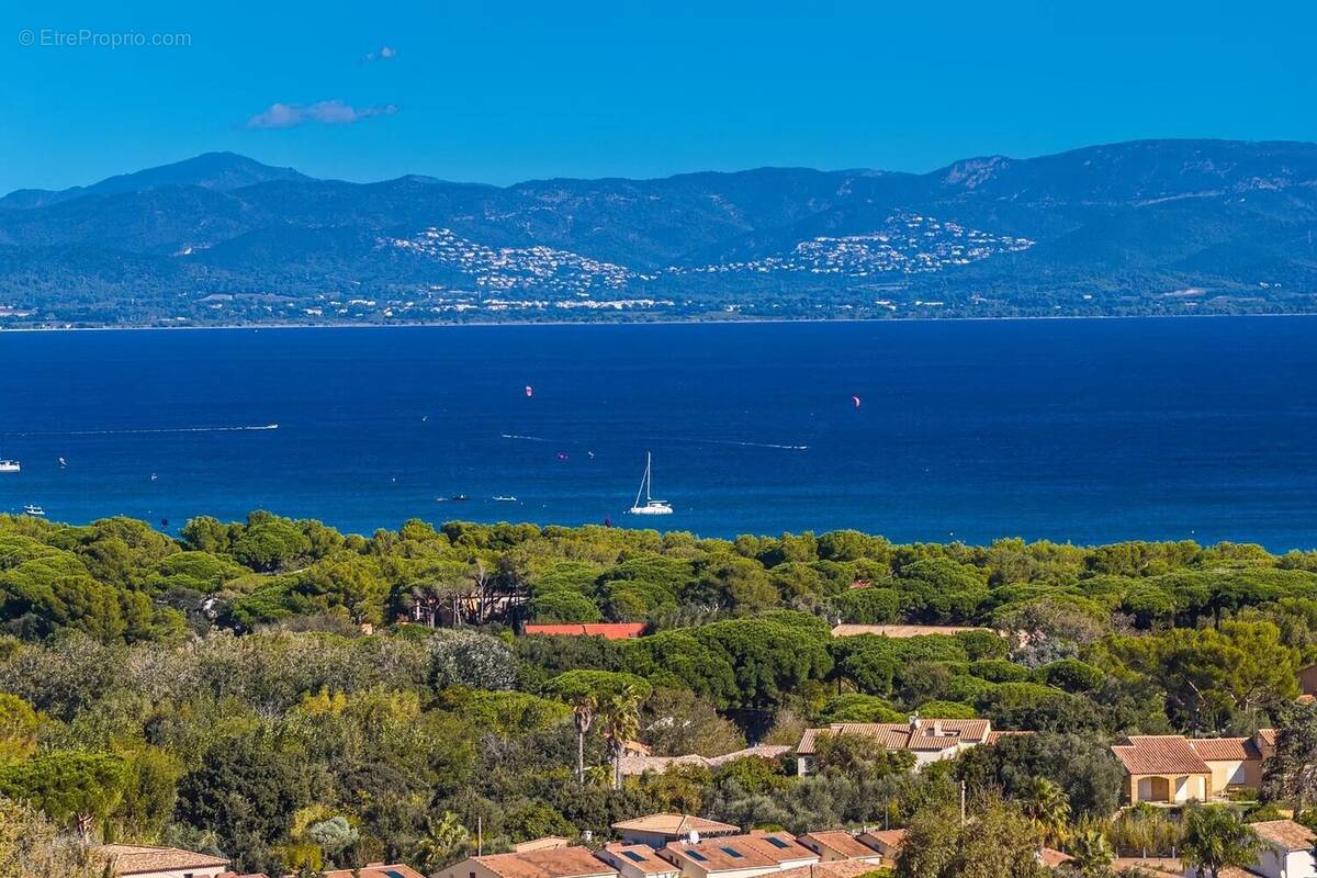 Maison à HYERES