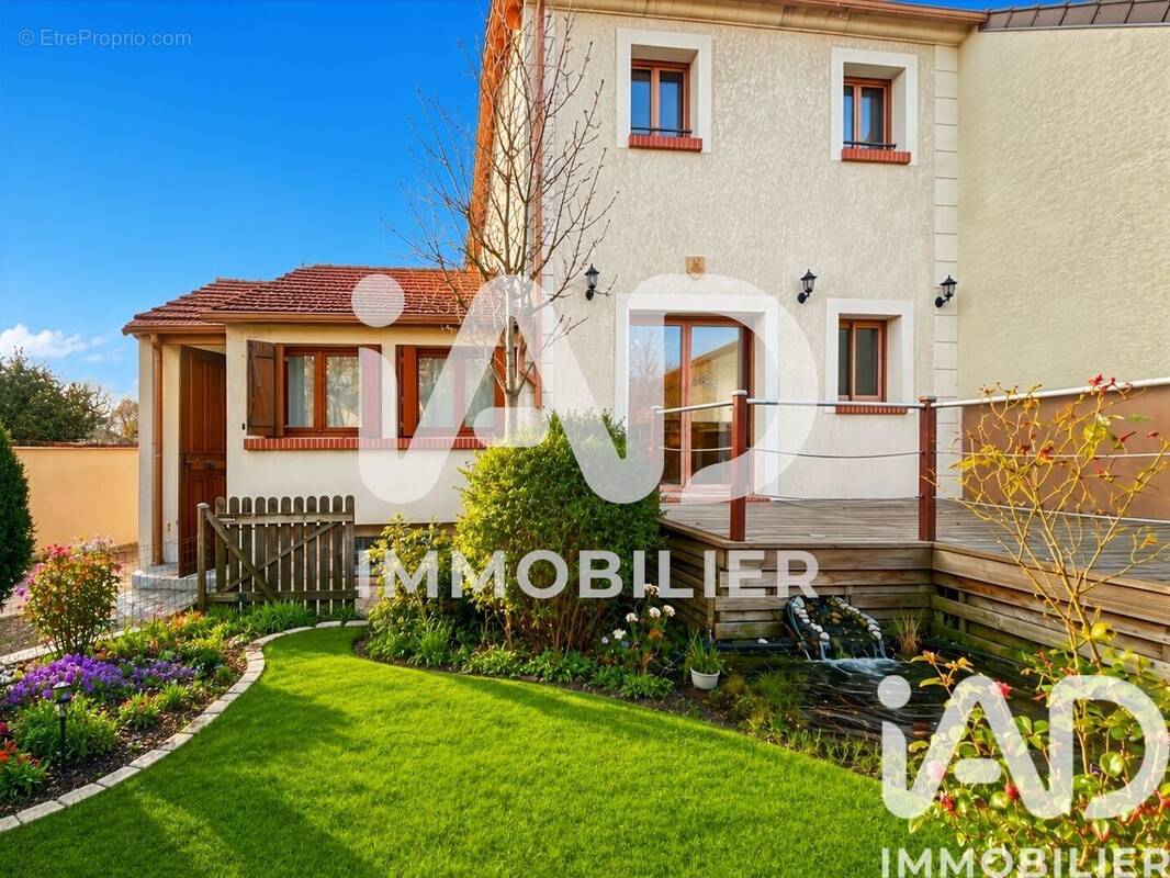 Photo 1 - Maison à BRUNOY