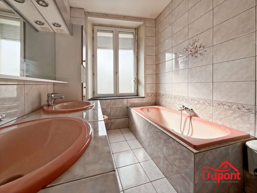Appartement 200 m² à Revin  - photo 6