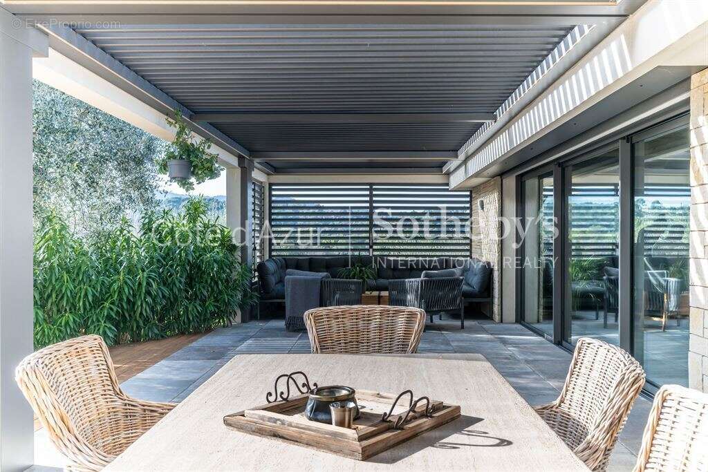 Maison à MOUGINS