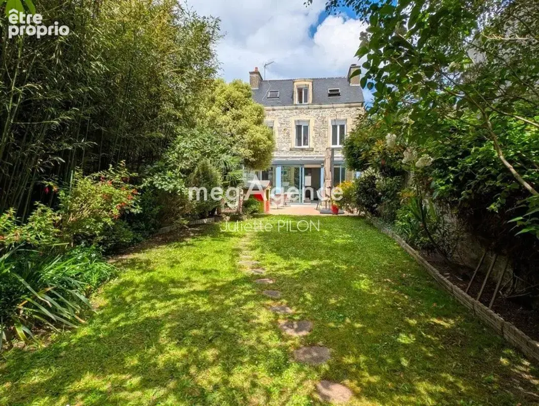 Maison de ville avec jardin et dépendance - photo 3