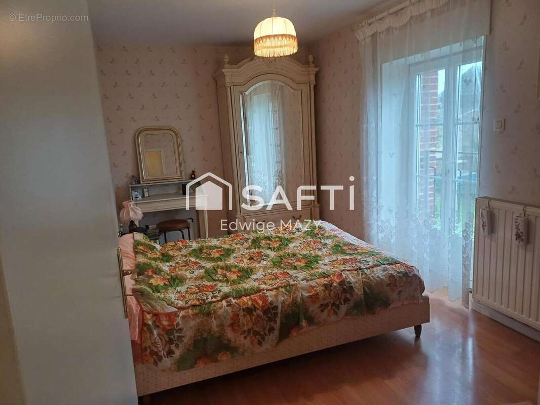 Maison 139 m² à Mainsat  - photo 5