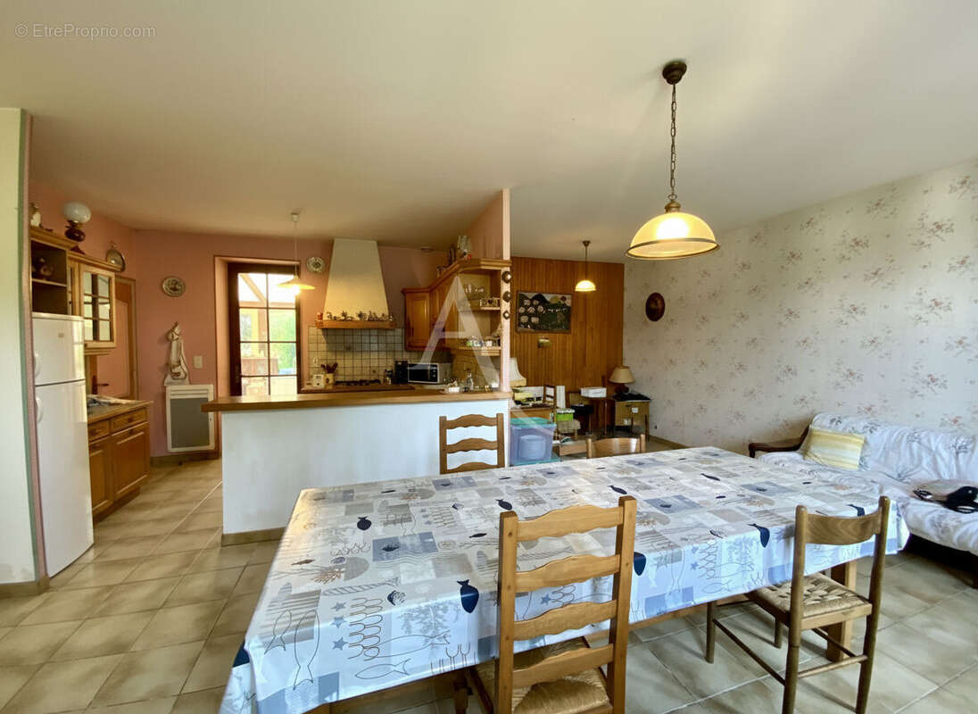 Maison à MIRAMBEAU