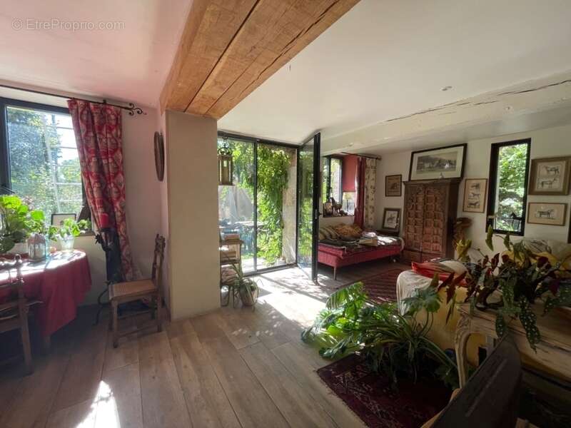 Maison à SAINTE-FEYRE