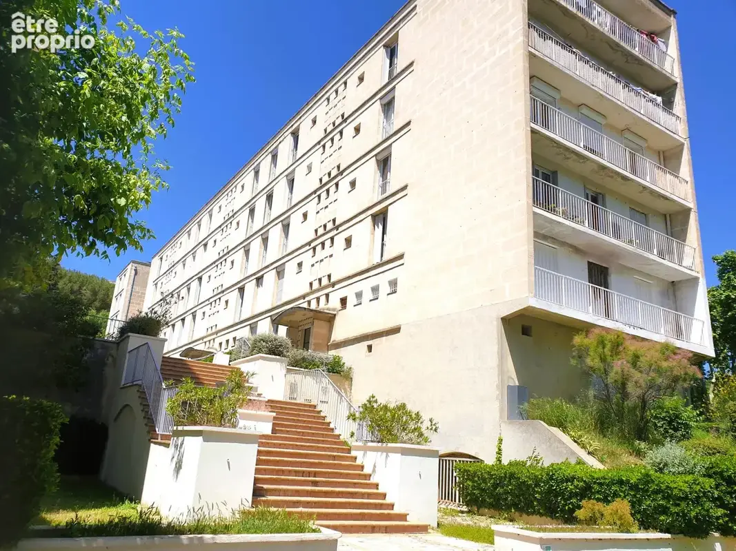 Appartement 3 pièces 50 m² · à Aix-en-Provence · 50 m² · 235 000 €