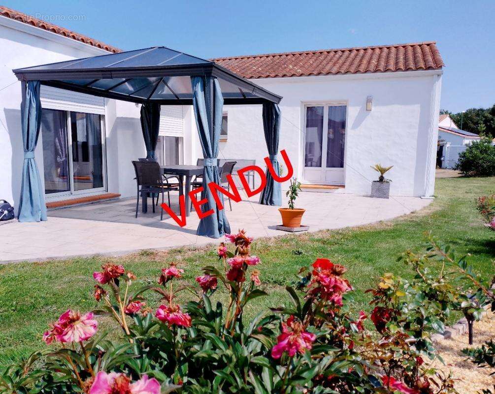 Maison à SAINT-URBAIN