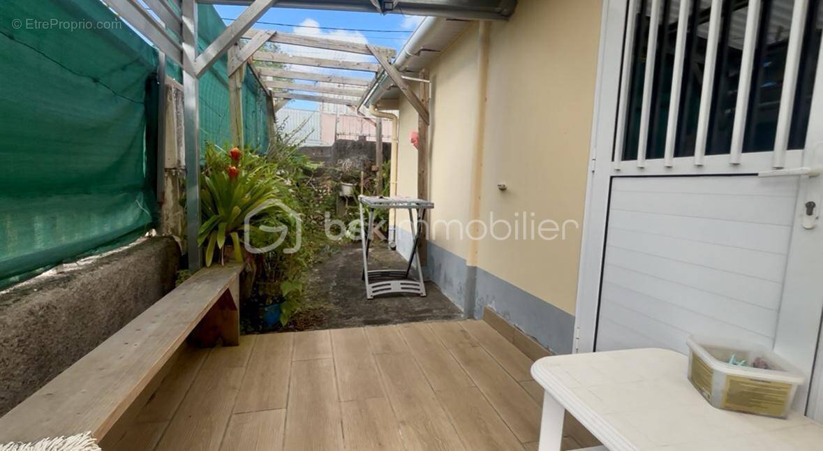 Maison à SAINTE-SUZANNE