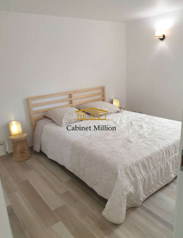 Maison à VIC-LA-GARDIOLE