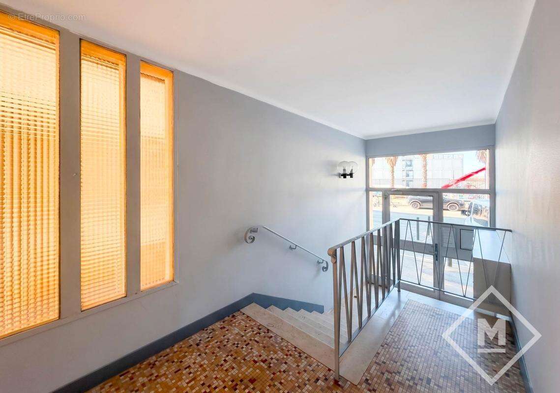 Appartement à MARSEILLE-5E