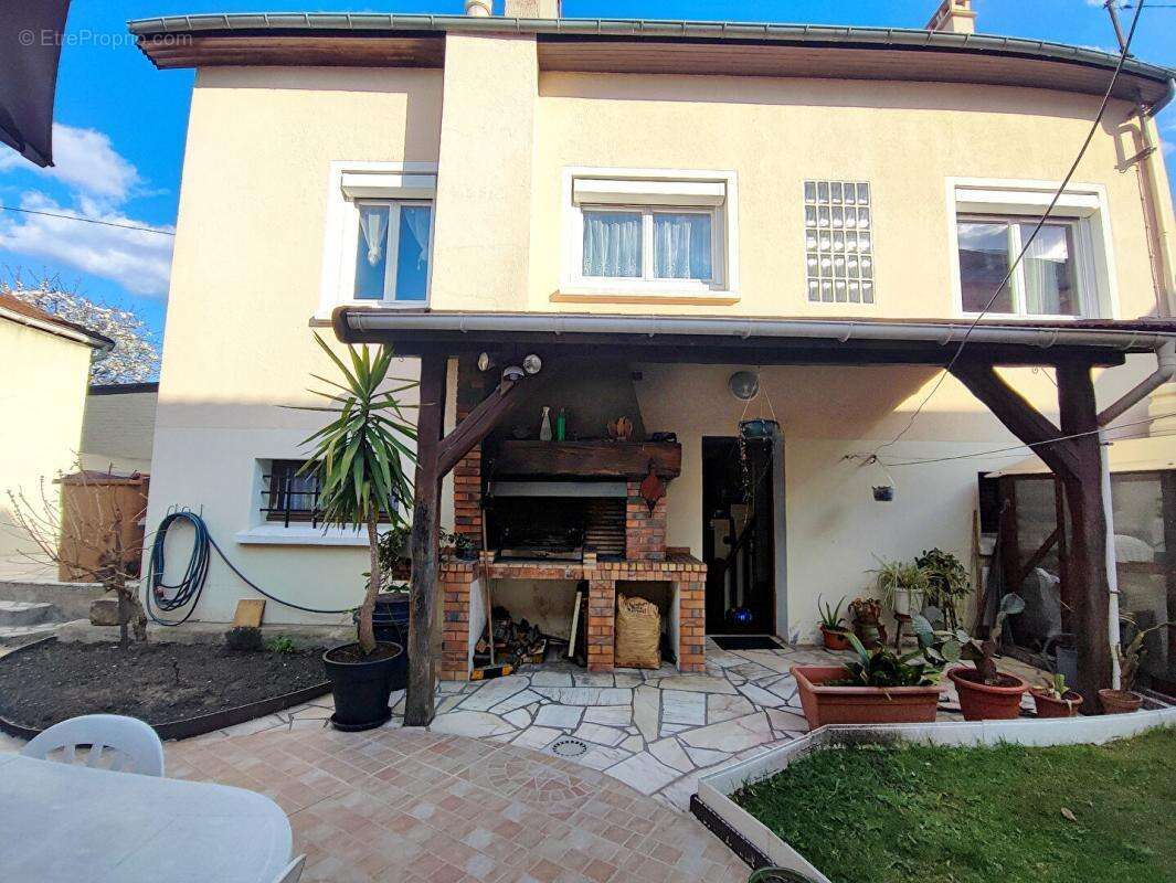 Maison à ROMAINVILLE