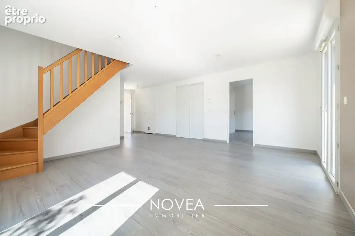 Maison 5 pièces 99 m² à vendre à Saint-Maurice-De-Beynost (01700) - photo 6