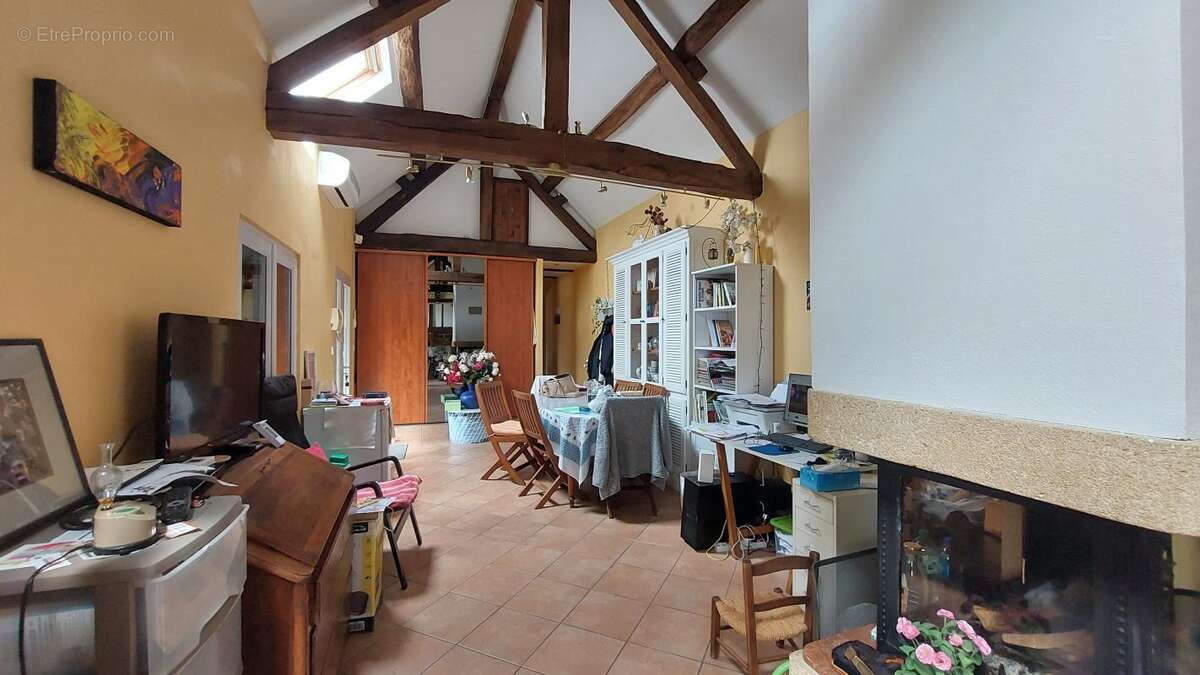 Maison à PARVILLE