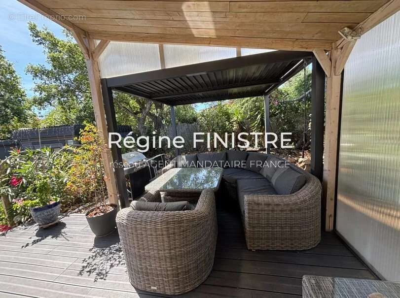 Maison à ROQUEBRUNE-SUR-ARGENS
