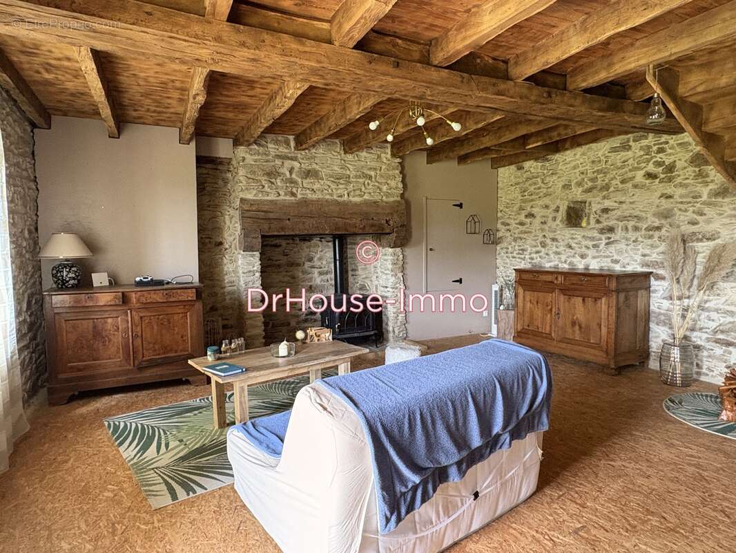 Maison à SAINT-JORY-DE-CHALAIS