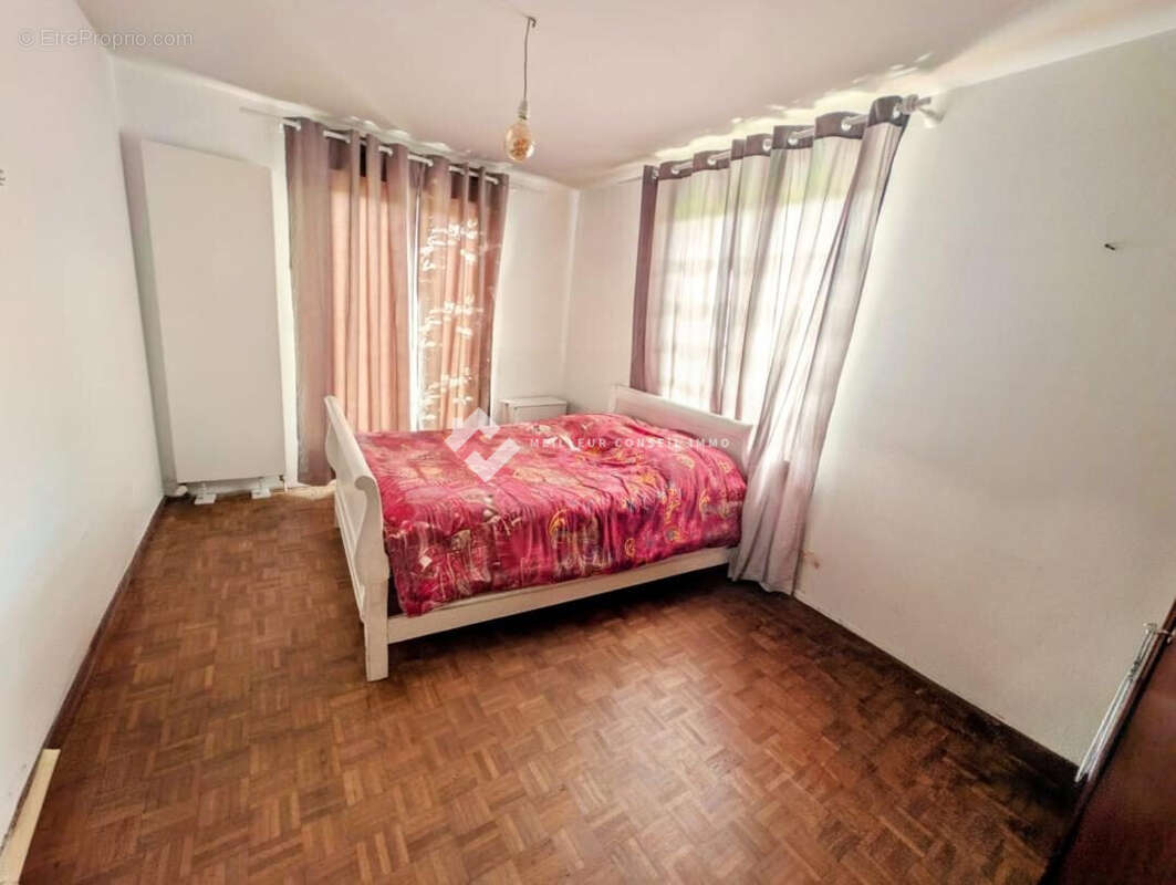 Maison 253 m² à Buxerolles  - photo 9