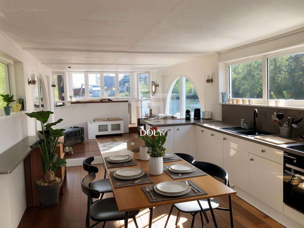 Appartement à VILLENEUVE-LA-GARENNE