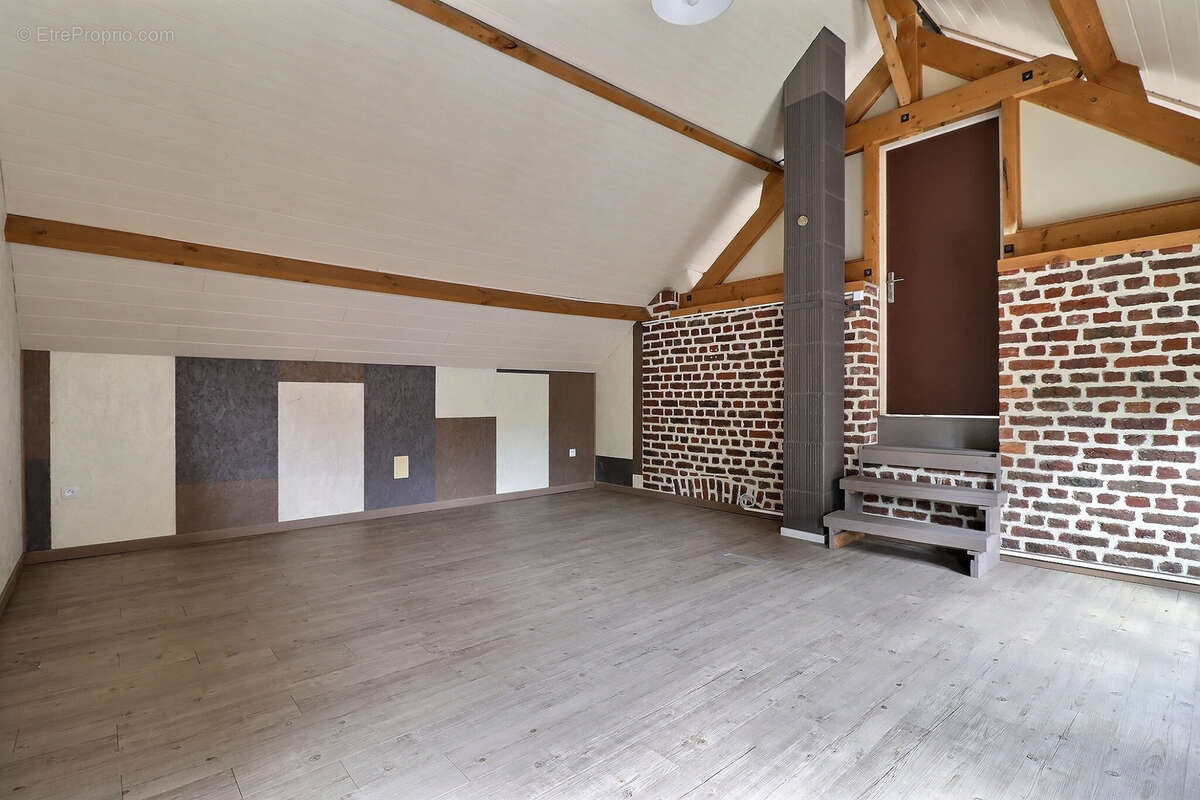 Maison à DOUCHY-LES-MINES