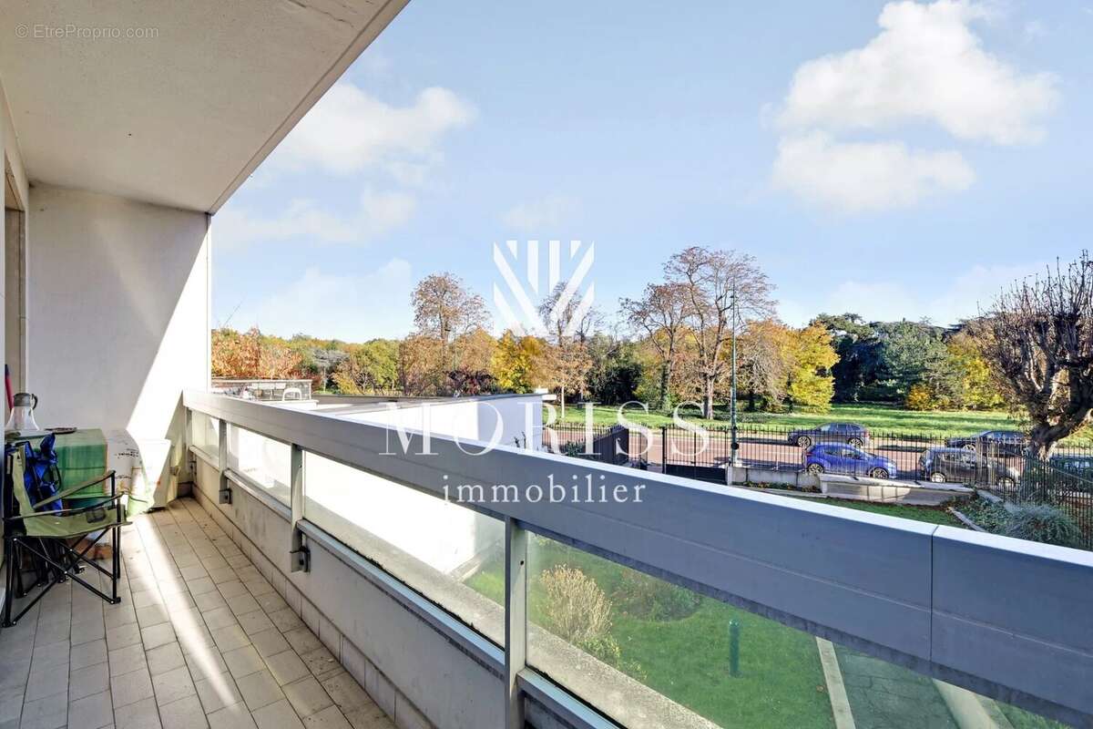 Appartement à CHARENTON-LE-PONT