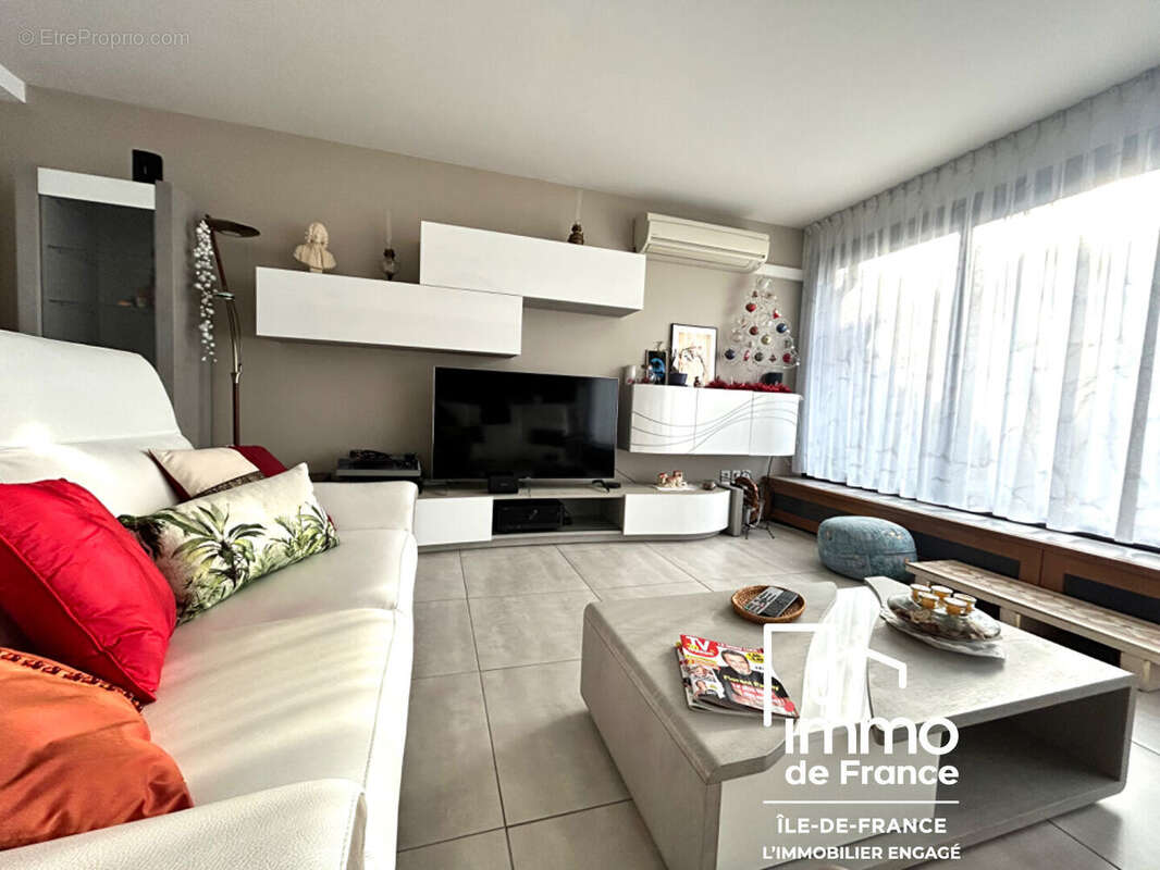 Appartement à CHAMPS-SUR-MARNE