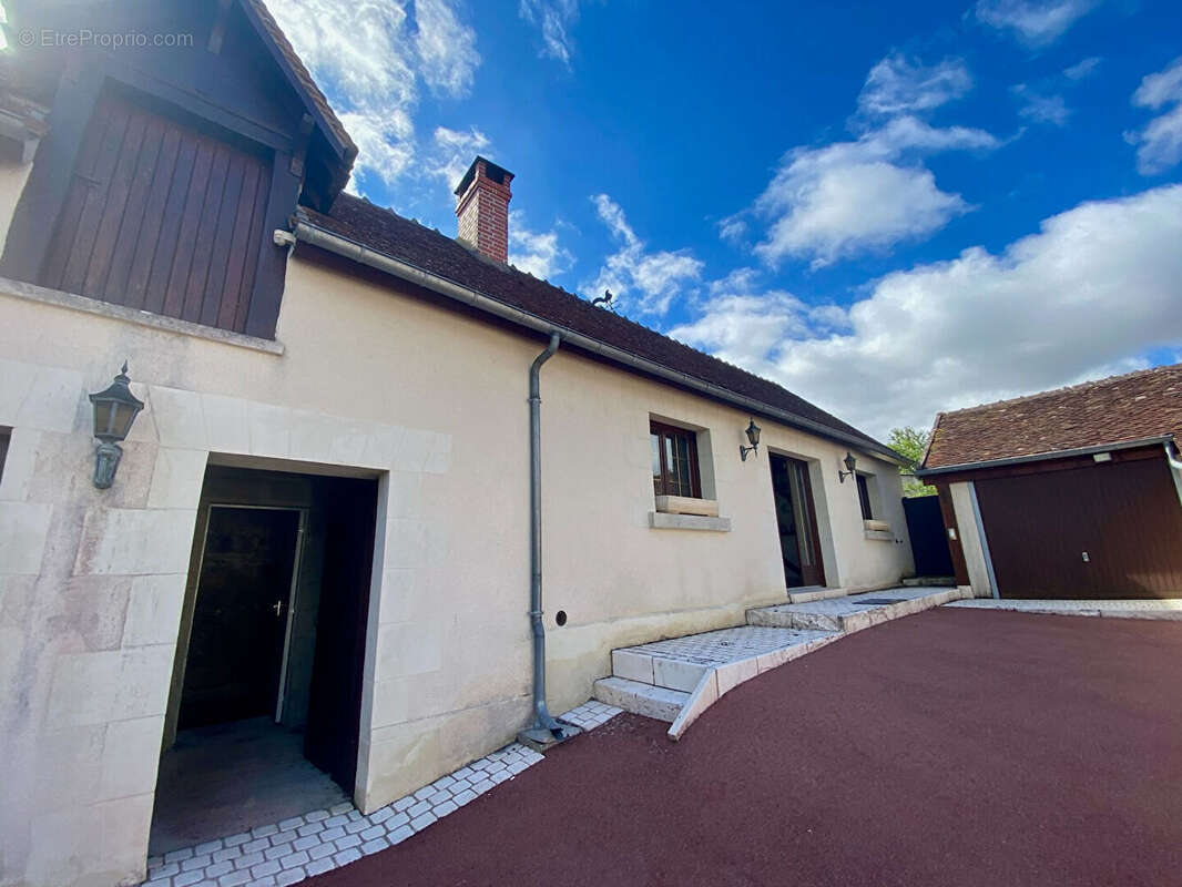 Maison à MONTRICHARD