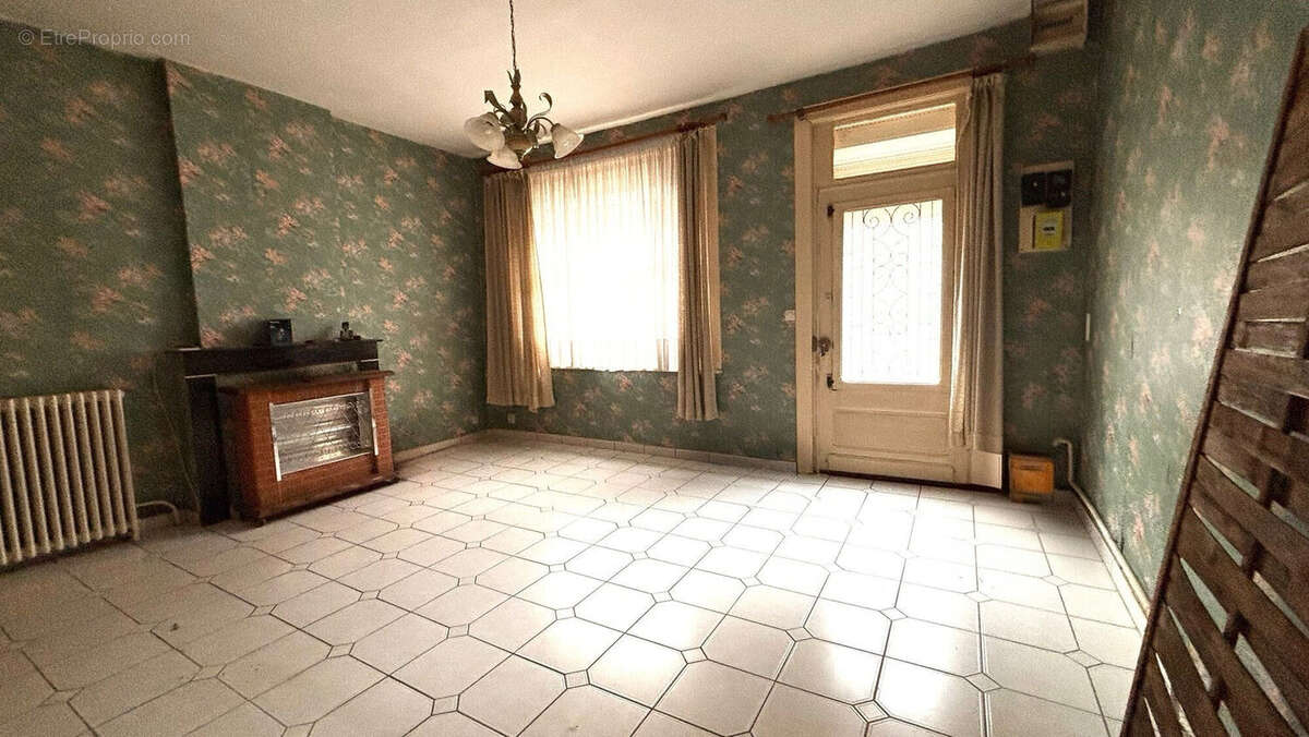 Maison à CONDE-SUR-L'ESCAUT