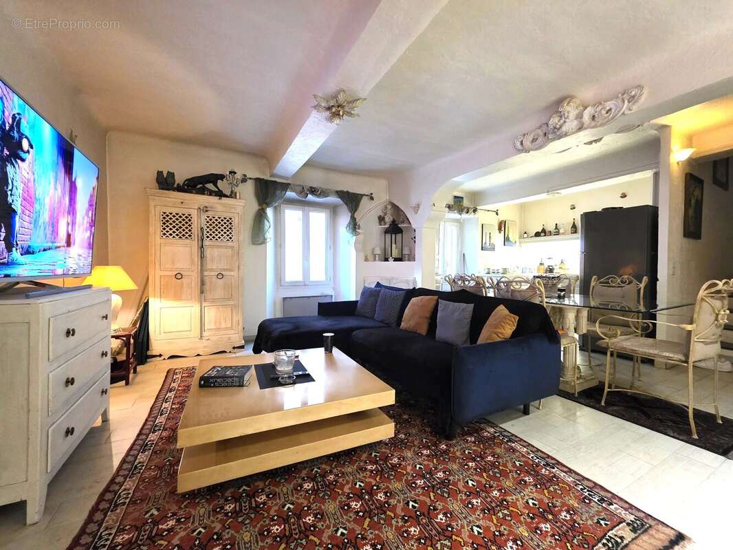 Maison à MONTAUROUX