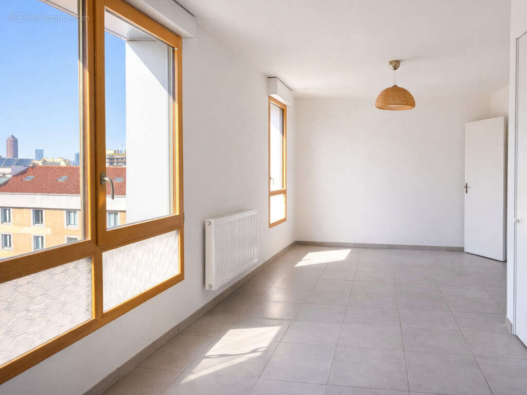 Appartement à LYON-8E