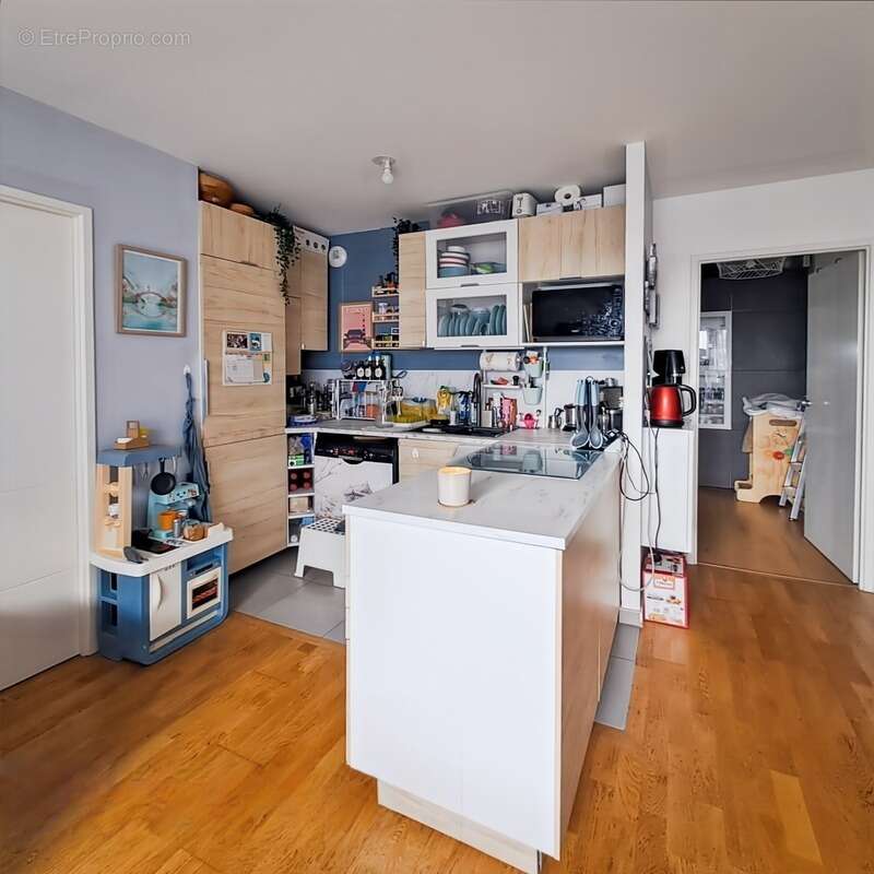 Appartement T4 à vendre, 4 pièces, 1 balcon, 1 parking en sous-sol, 1 cave, accès PMR - PLAISIR (78370) - photo 7