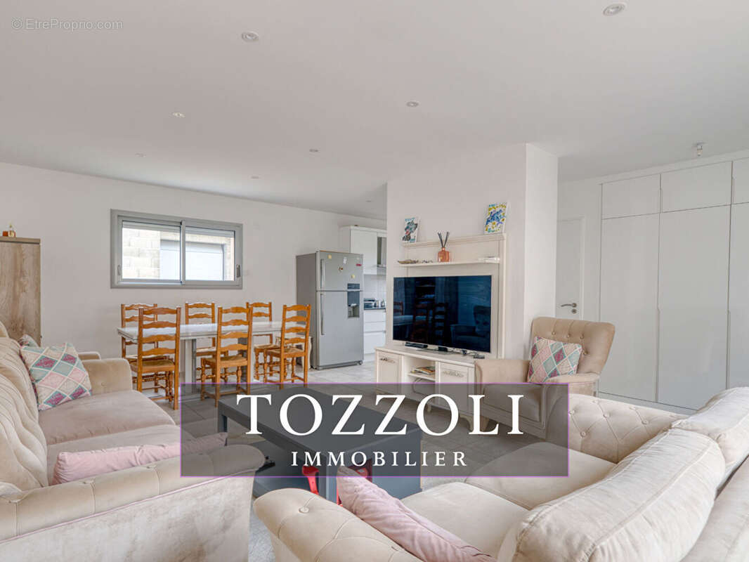 Maison à L&#039;ISLE-D&#039;ABEAU