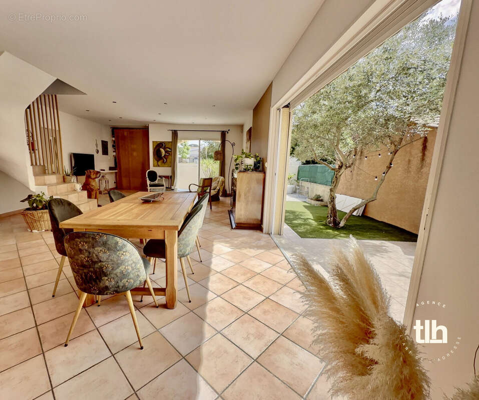 Maison à CASTELNAU-LE-LEZ