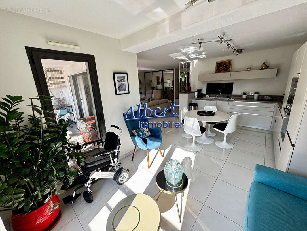 Appartement à SANARY-SUR-MER