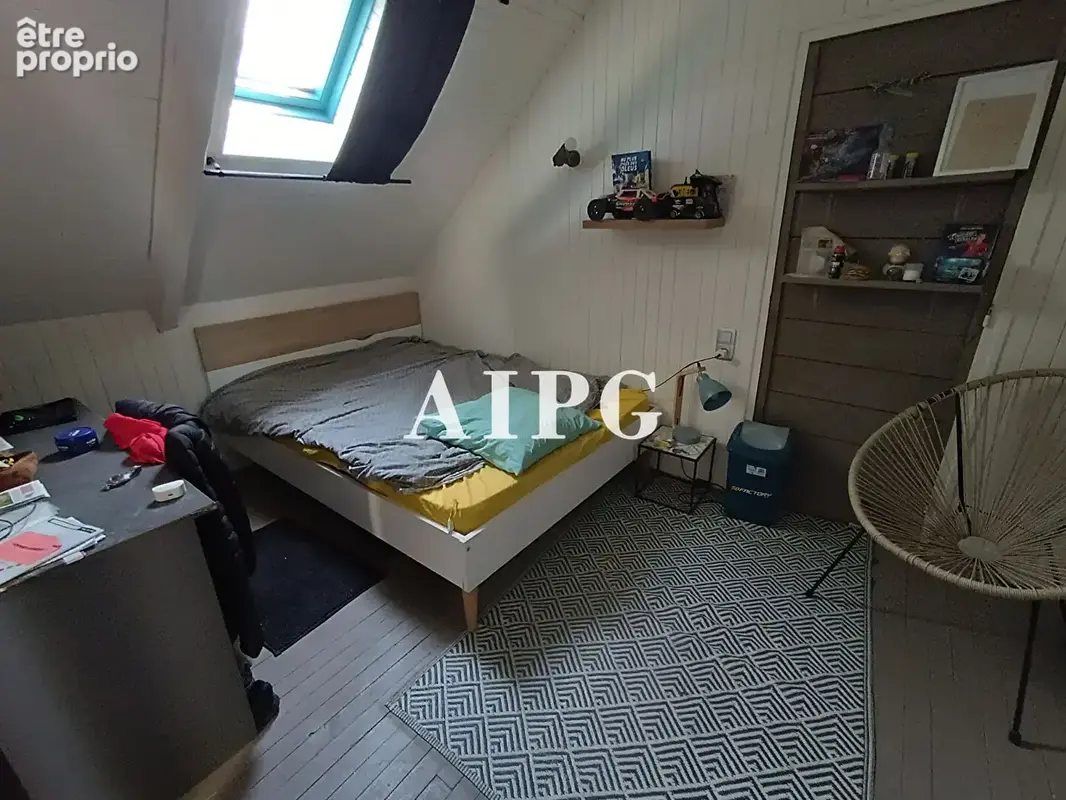 Bon repos sur Blavet, bâtisse de 6 logements et 1 commerce, à vendre - photo 16