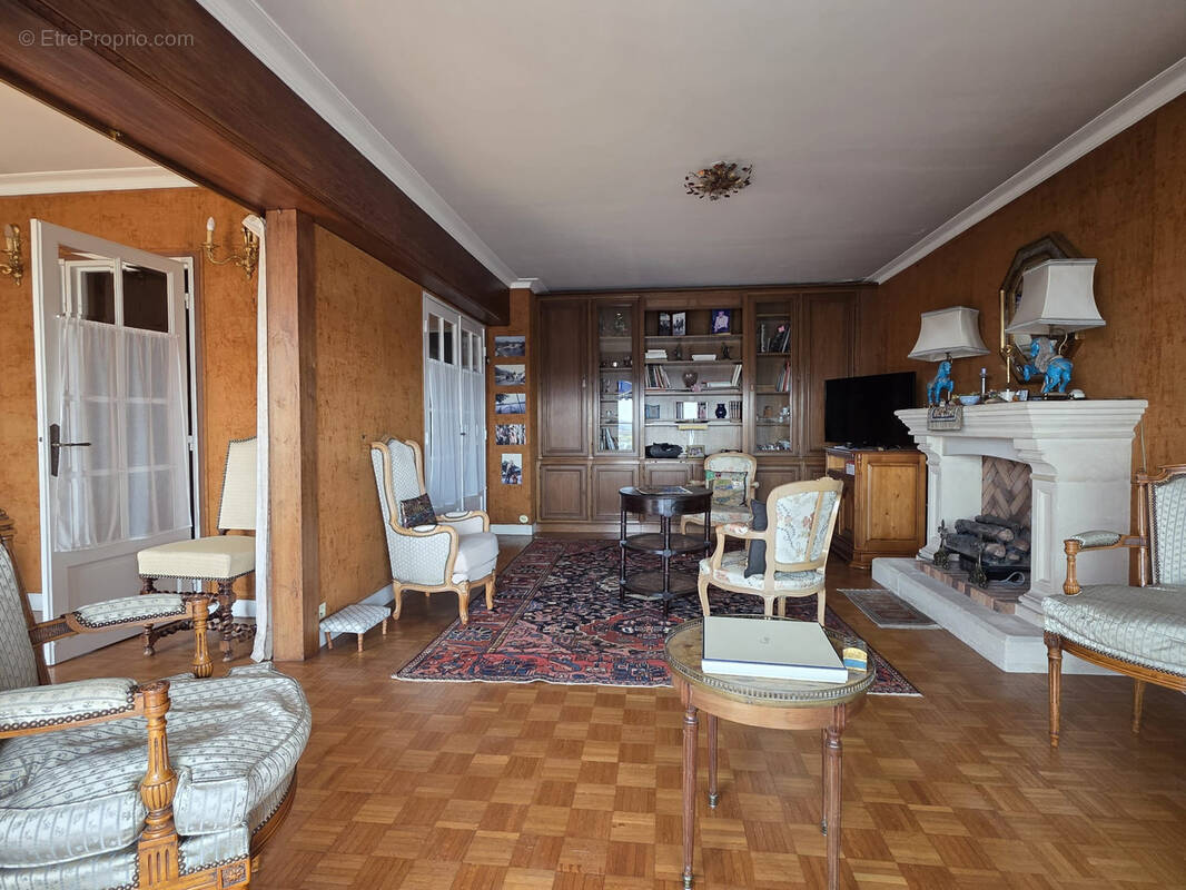 Appartement à SAINT-GERMAIN-EN-LAYE