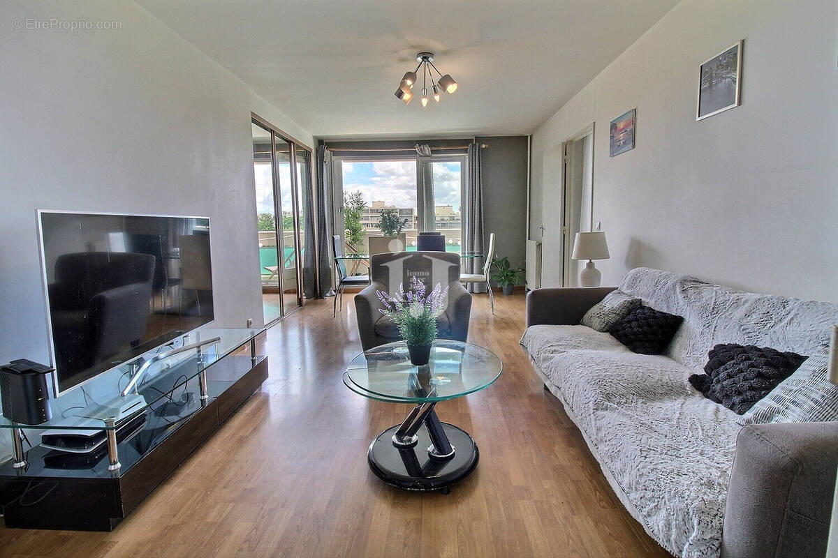 Appartement à EPINAY-SUR-SEINE