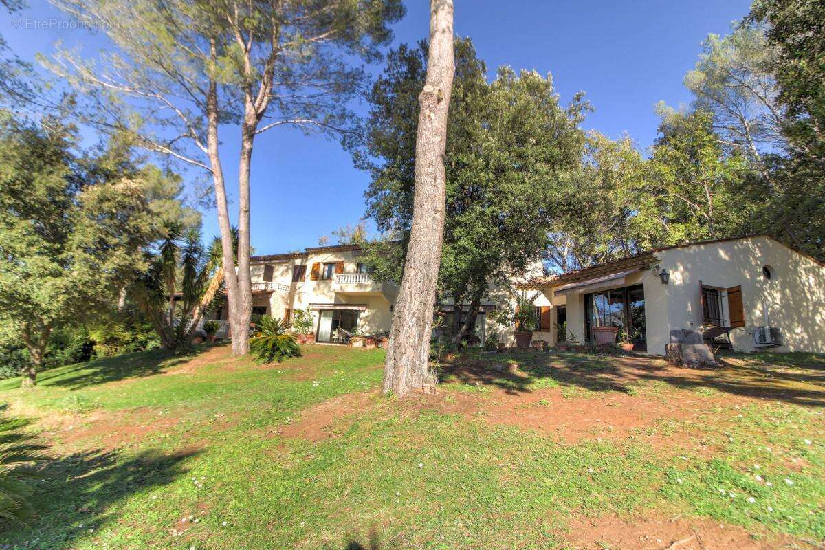 Maison à LA COLLE-SUR-LOUP