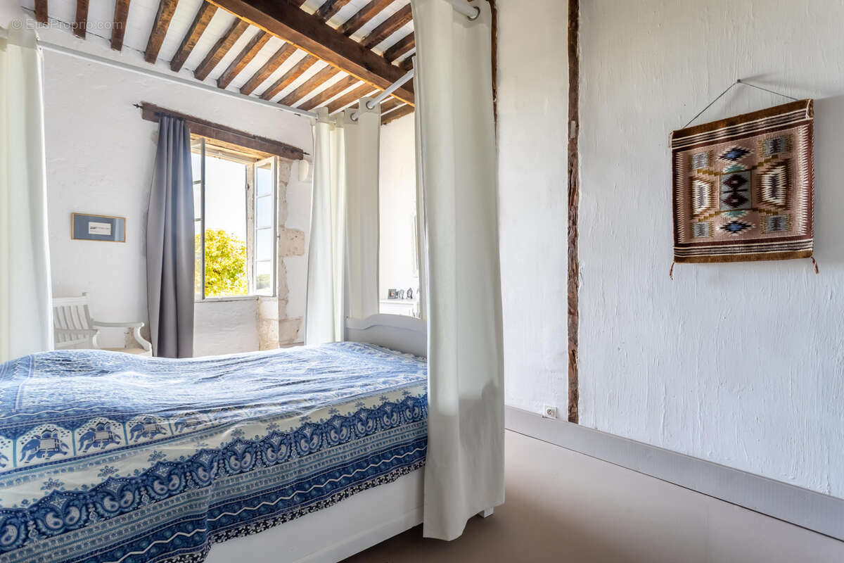 Maison en pierre avec annexe, piscine et jardin - photo 32