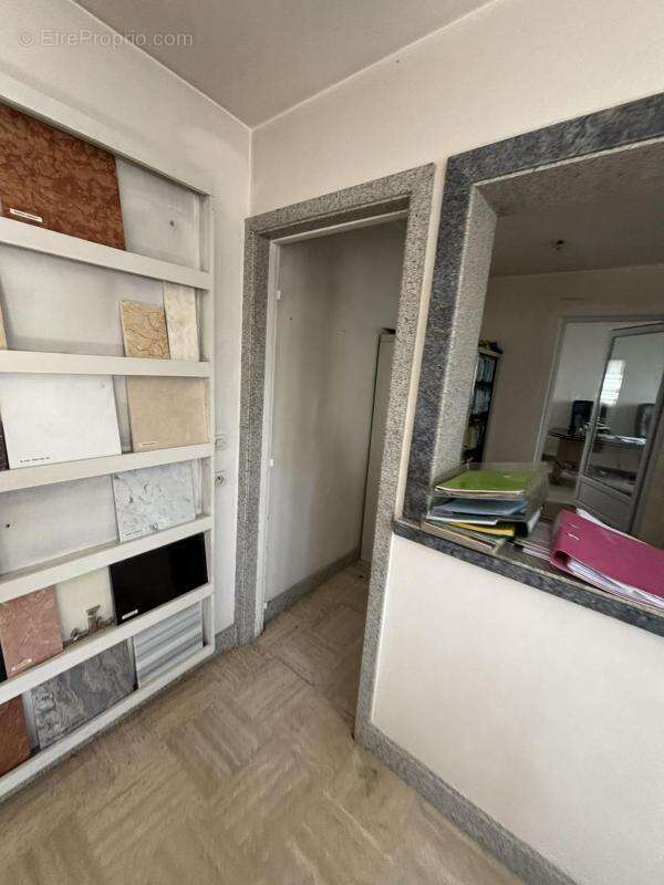 Commerce à MONTREUIL