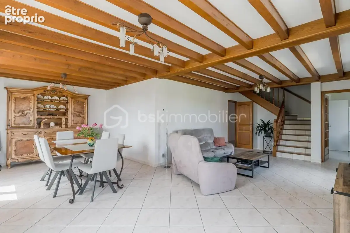 Maison au calme avec 4 chambres et un bureau sur sous sol complet - photo 9