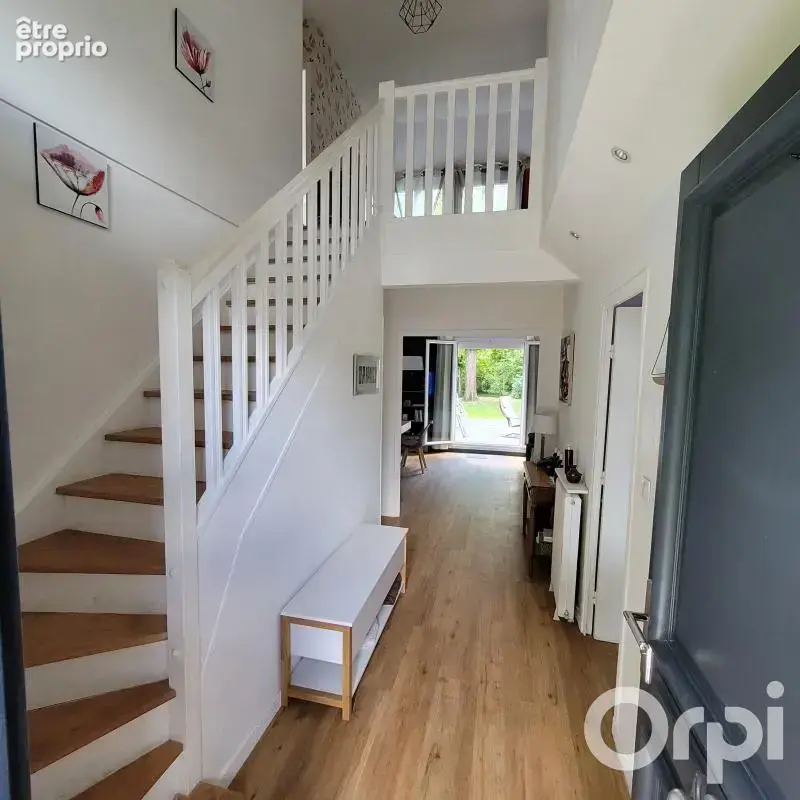 Maison à Vendre de 8 pièces à Longjumeau - photo 7