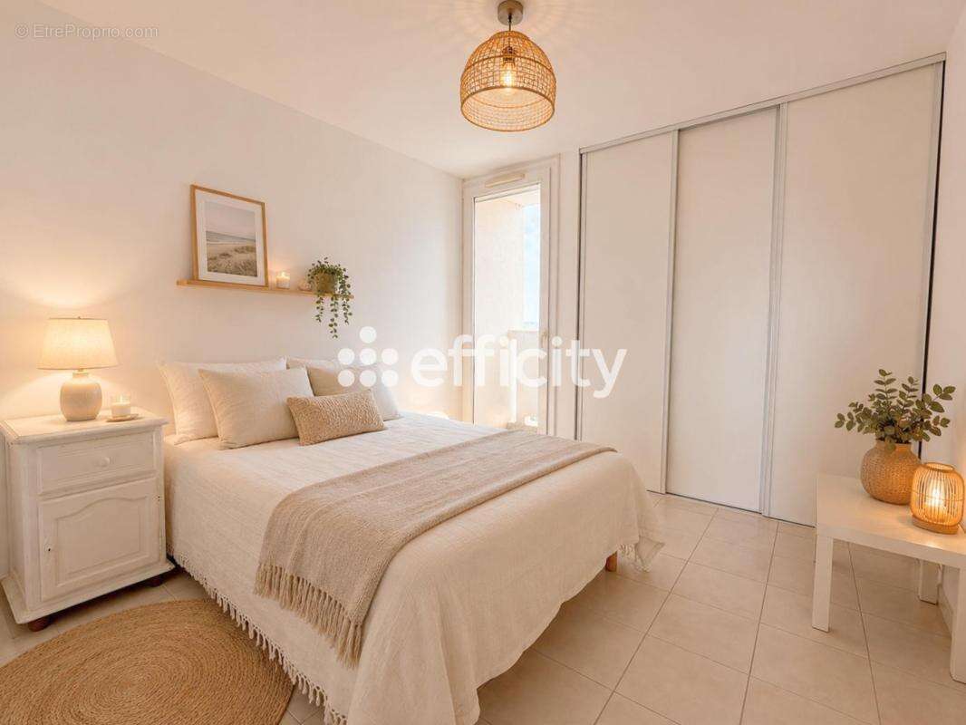 Appartement à MAUGUIO