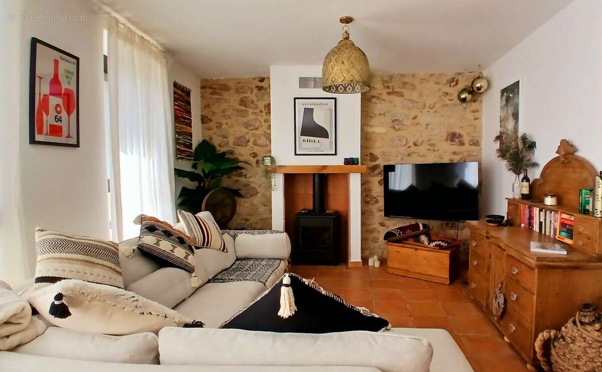 Maison à SAINT-CHINIAN